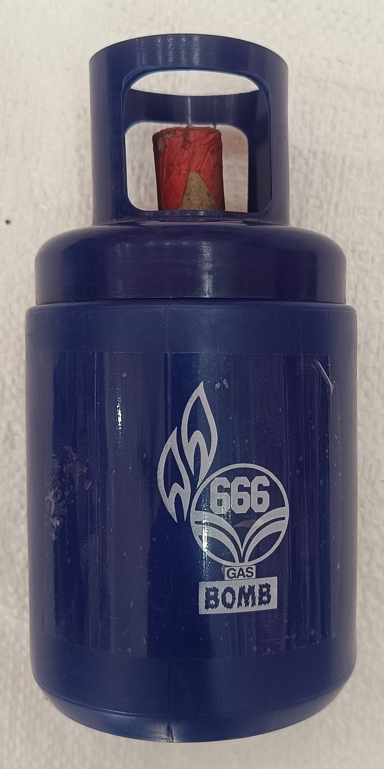 CYLINDER BOMB